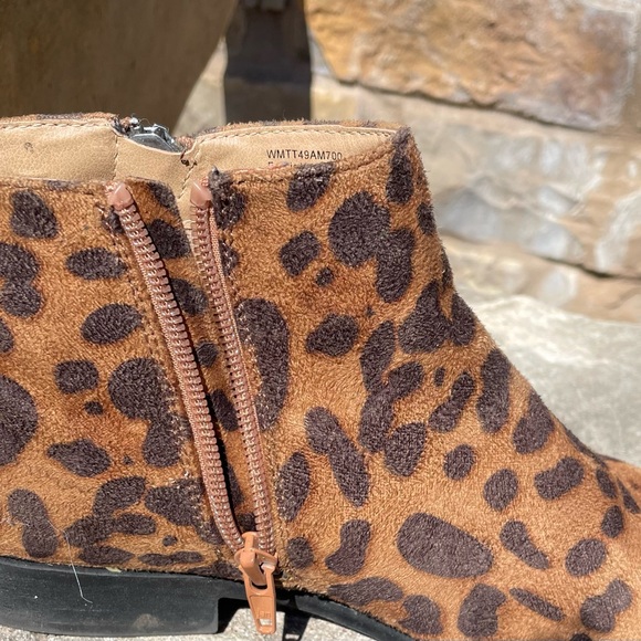 Animal Print Side Zip Booties - Picture 3 of 4